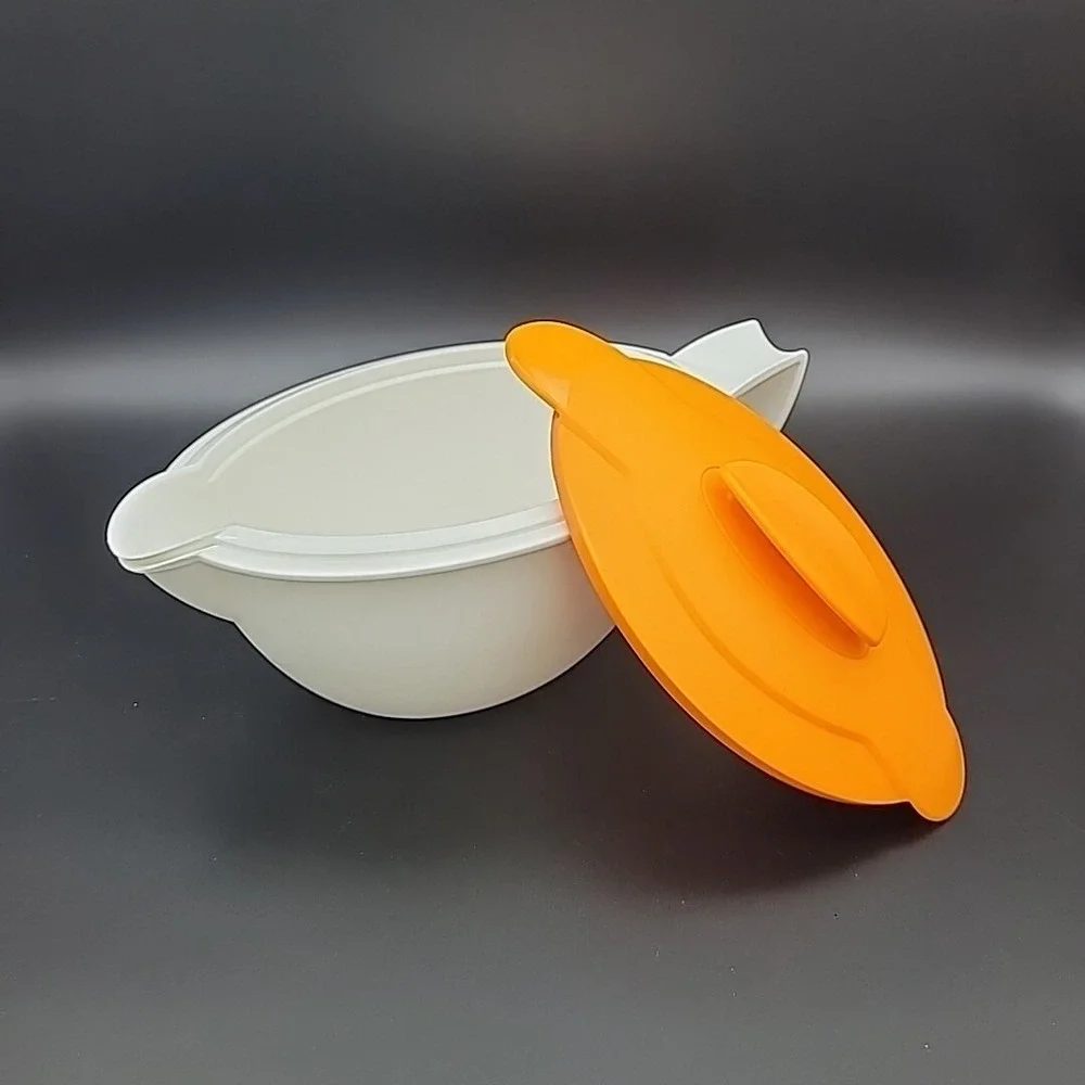 Tupperware they separate